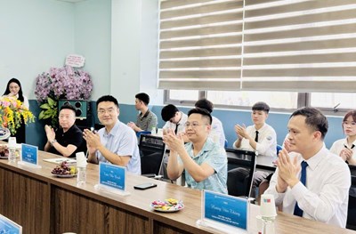 SỰ TỰ NHIÊN CỦA NGÔN NGỮ QUYẾT ĐỊNH THÀNH CÔNG TRONG HỌC NGOẠI NGỮ